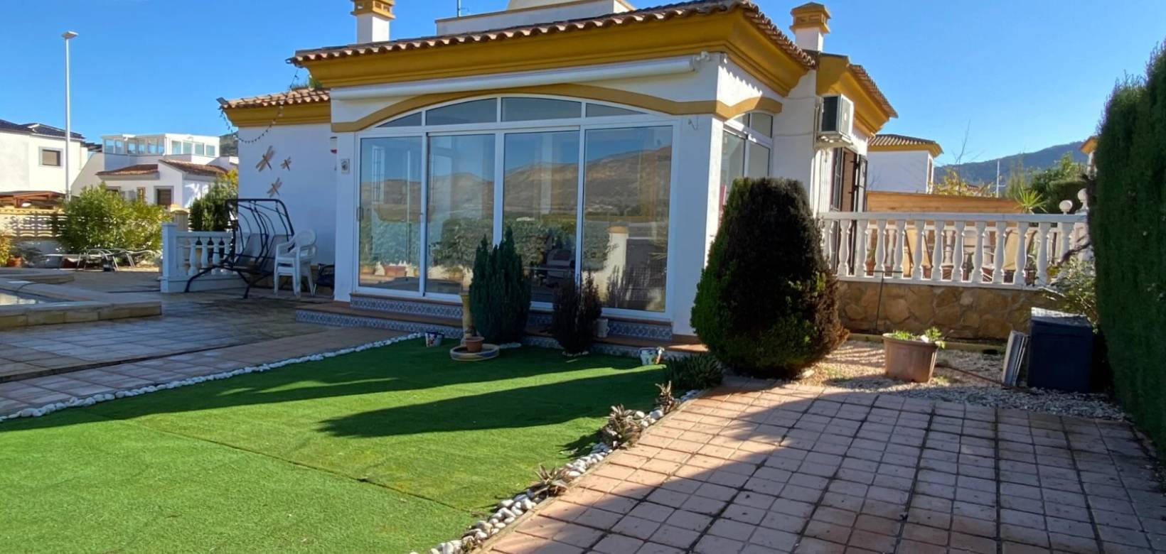Resale - Villa - Hondón de las Nieves