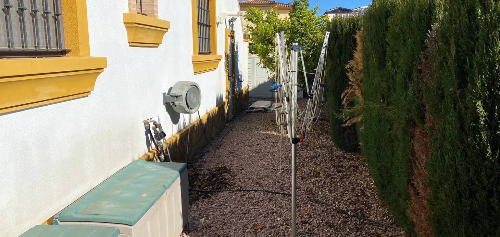 Resale - Villa - Hondón de las Nieves