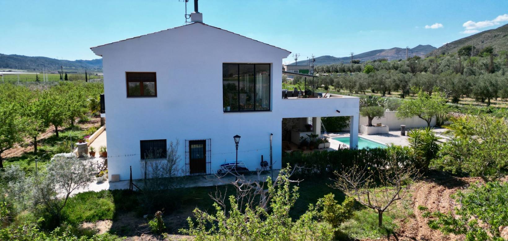 Resale - Villa - Hondón de las Nieves