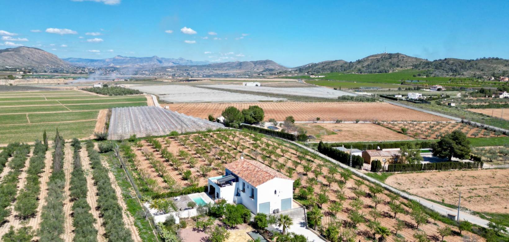 Resale - Villa - Hondón de las Nieves