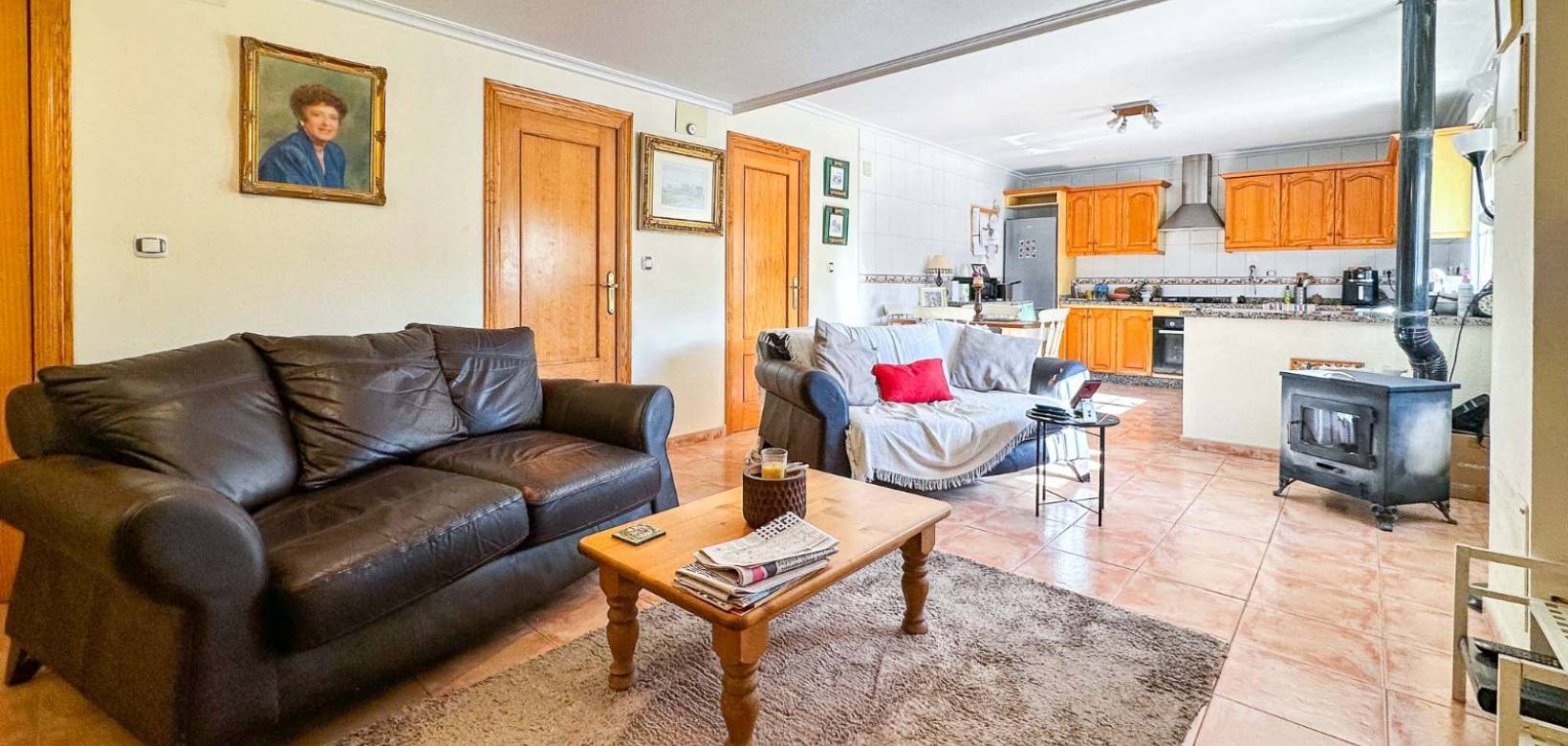 Resale - Villa - Hondón de las Nieves