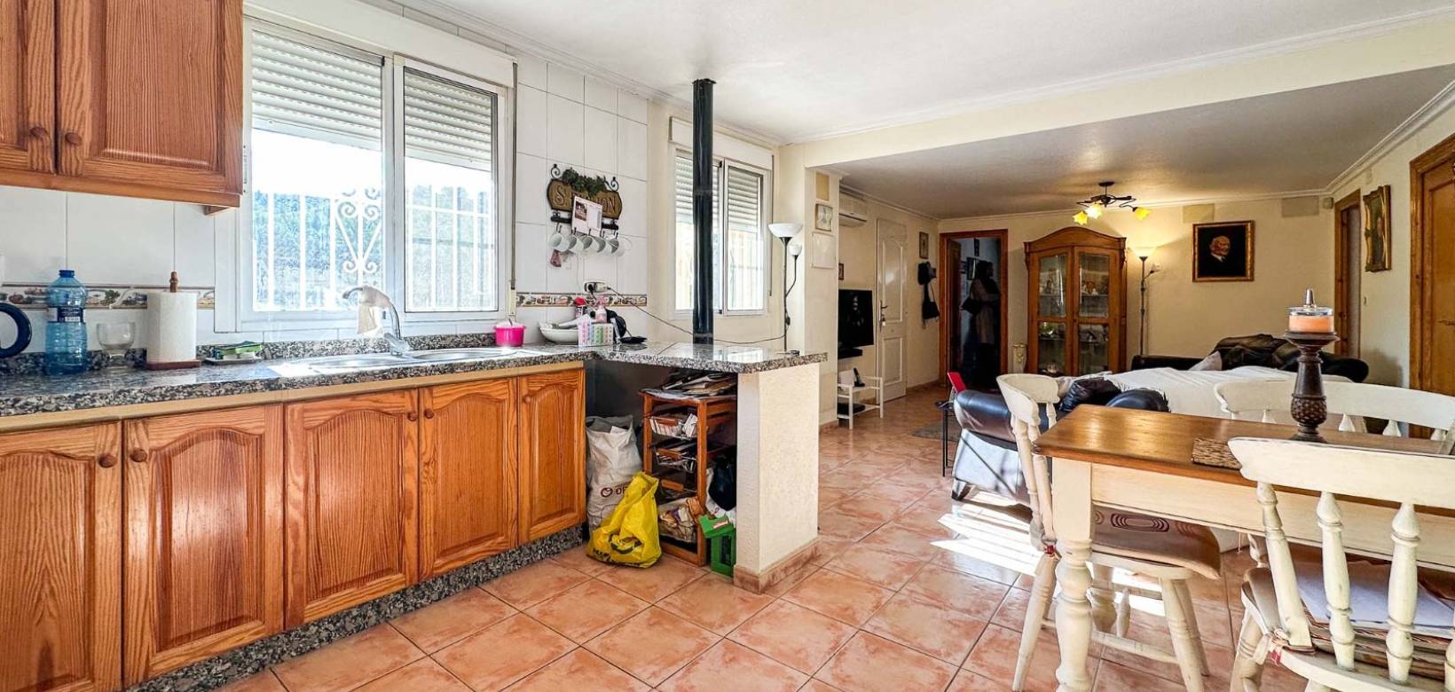 Resale - Villa - Hondón de las Nieves