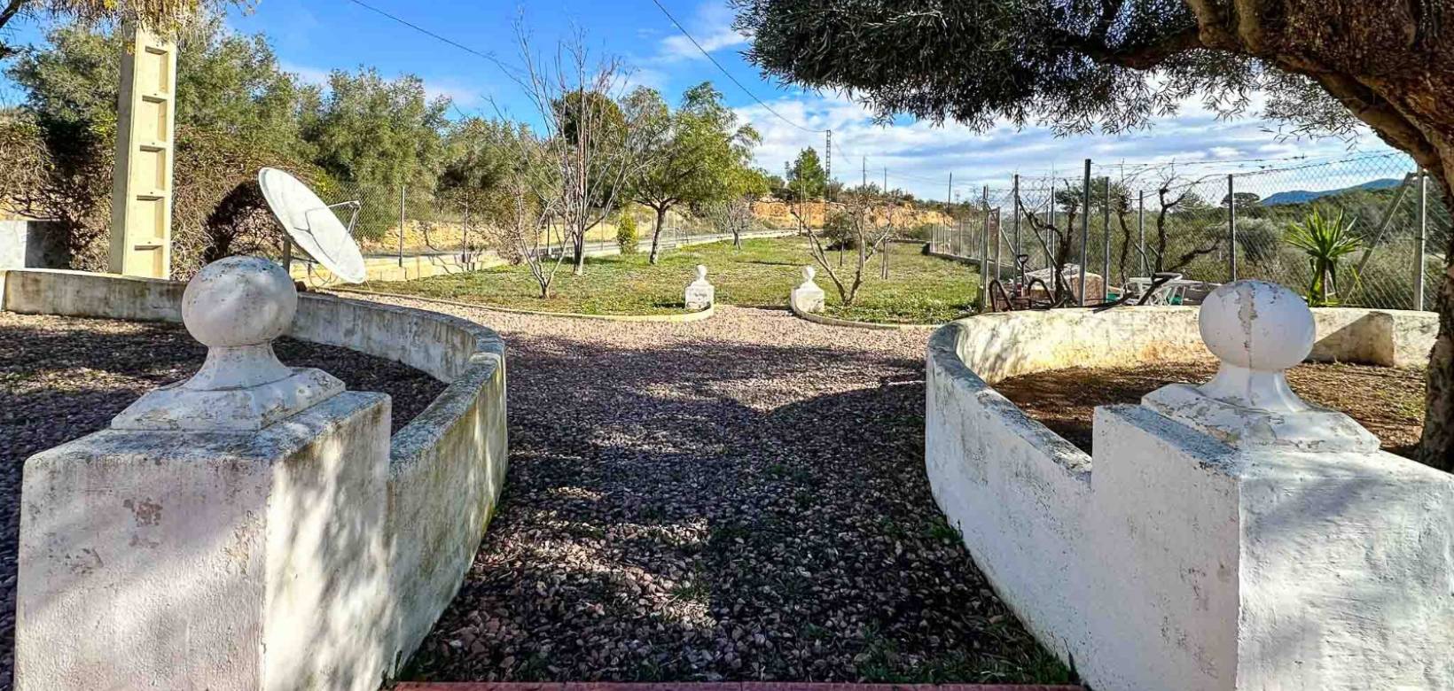 Resale - Villa - Hondón de las Nieves