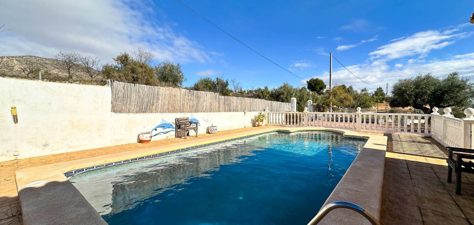 Resale - Villa - Hondón de las Nieves