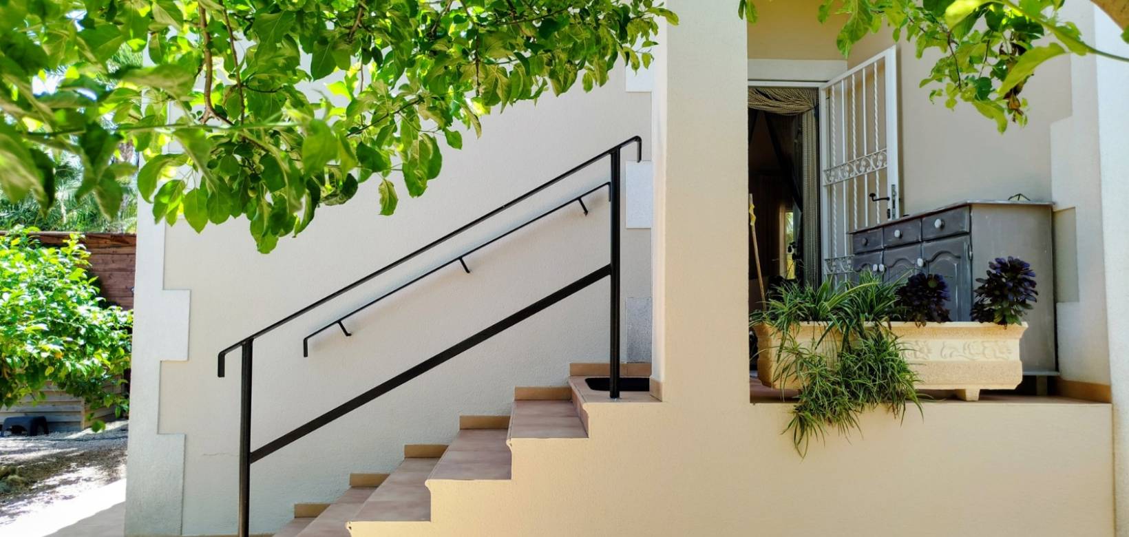 Resale - Villa - Hondón de las Nieves