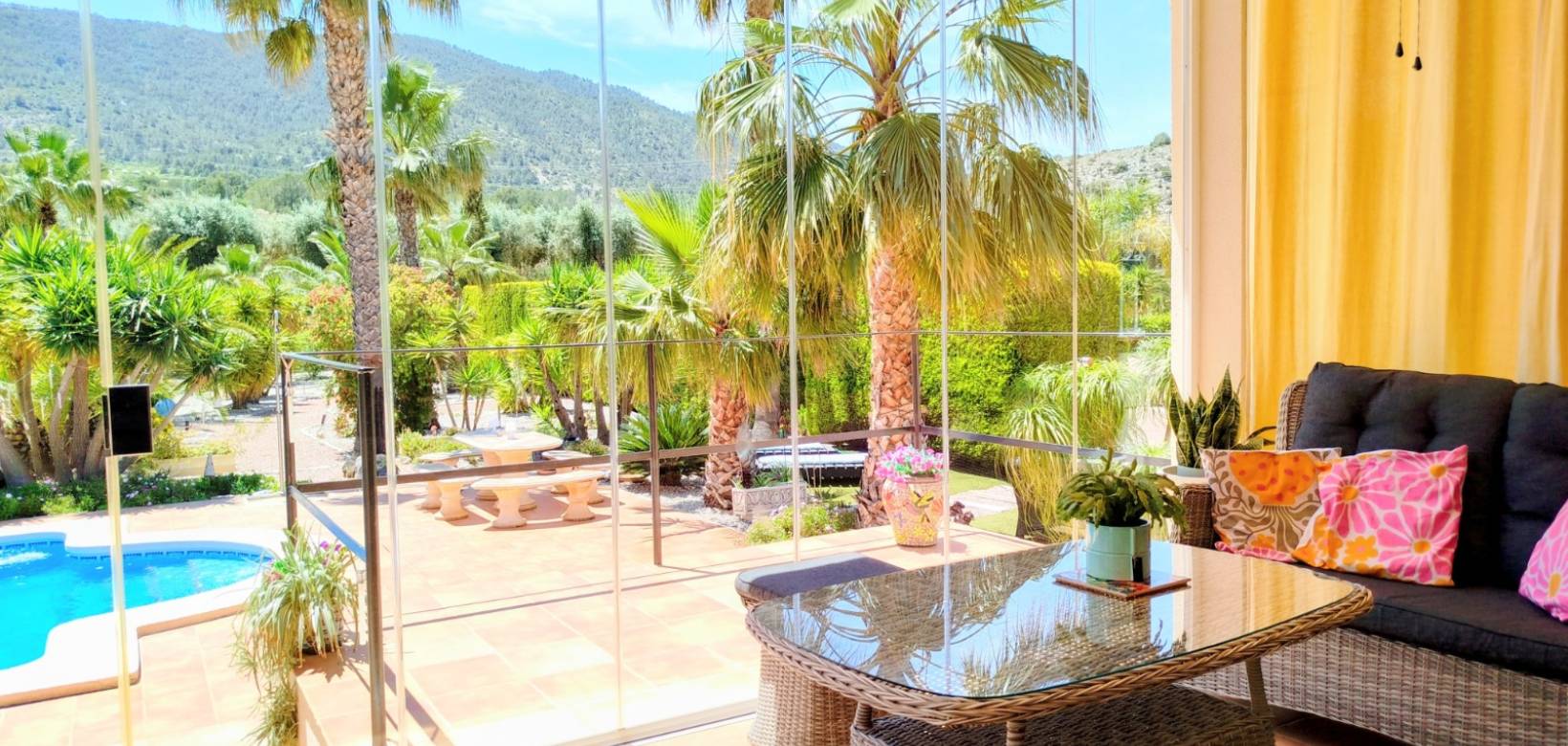 Resale - Villa - Hondón de las Nieves