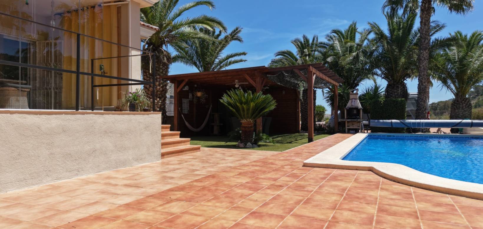 Resale - Villa - Hondón de las Nieves