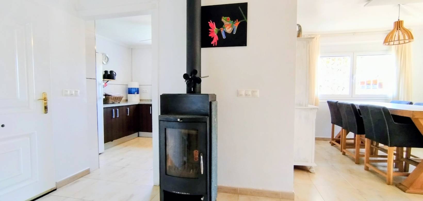 Resale - Villa - Hondón de las Nieves
