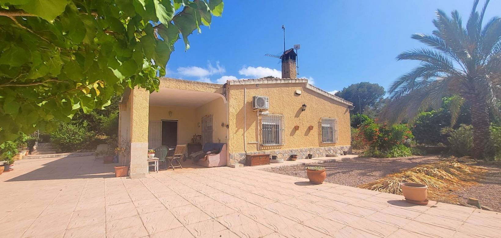Resale - Villa - Hondón de las Nieves