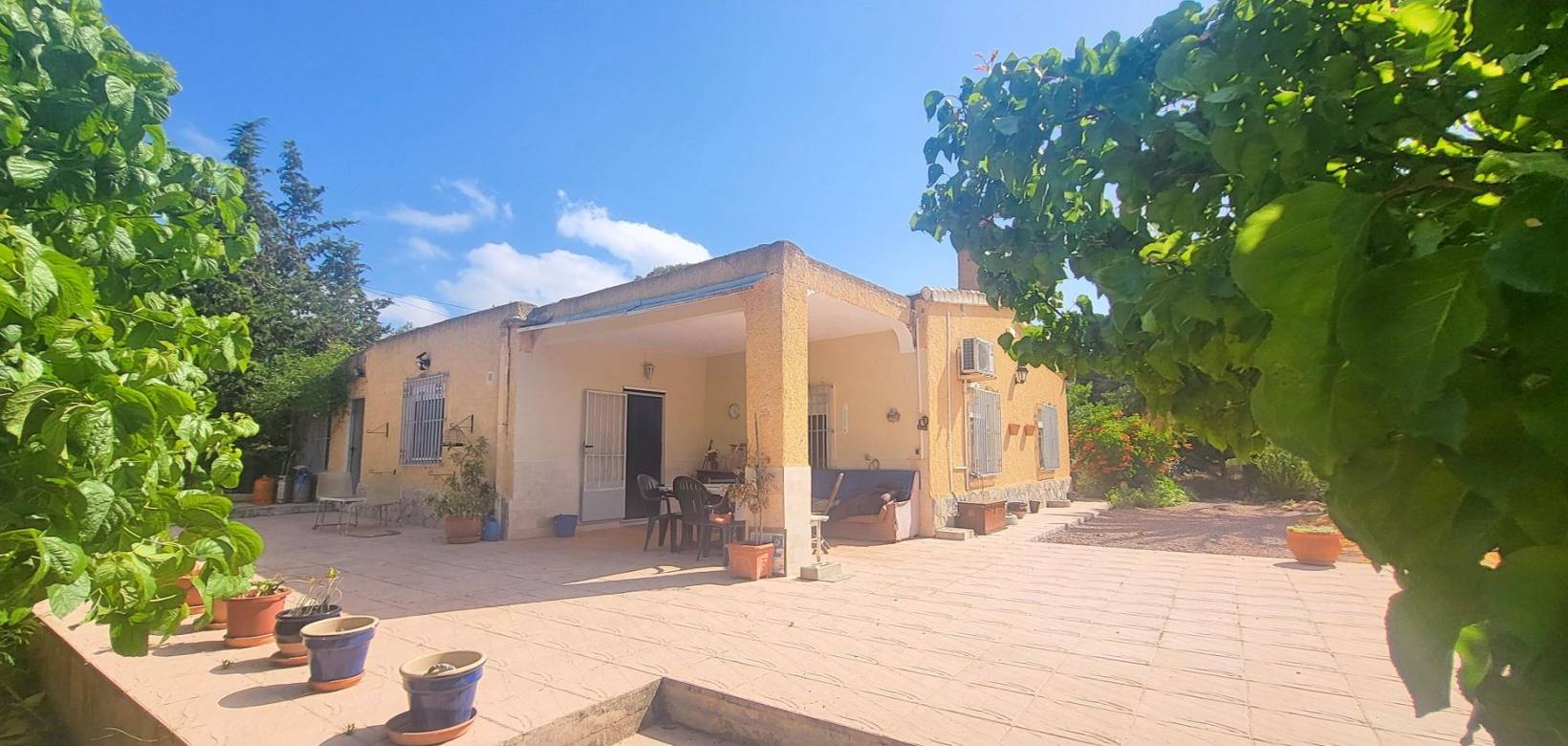 Resale - Villa - Hondón de las Nieves