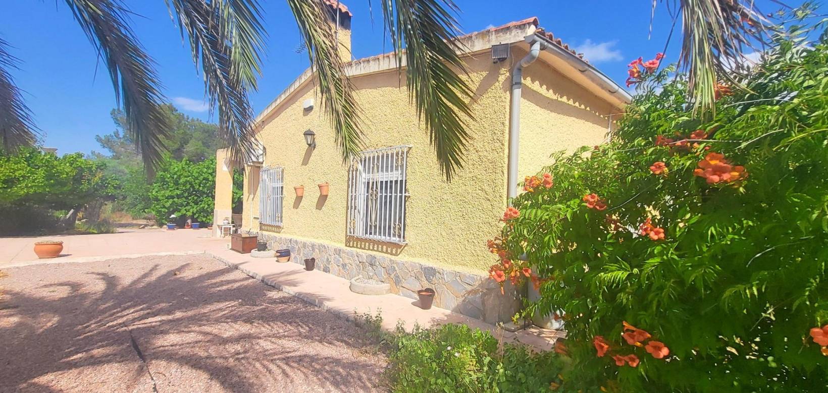 Resale - Villa - Hondón de las Nieves