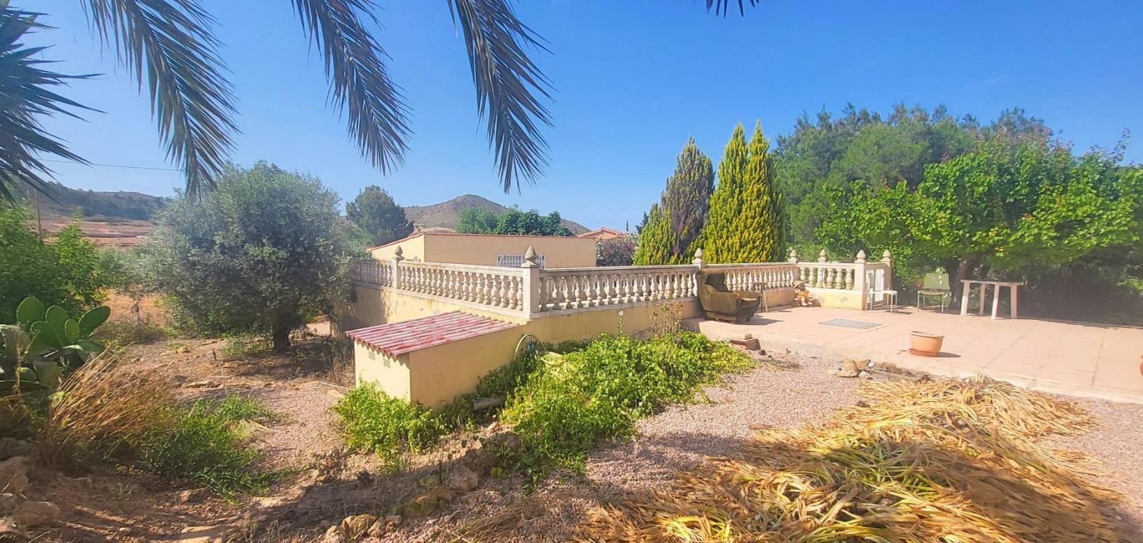 Resale - Villa - Hondón de las Nieves