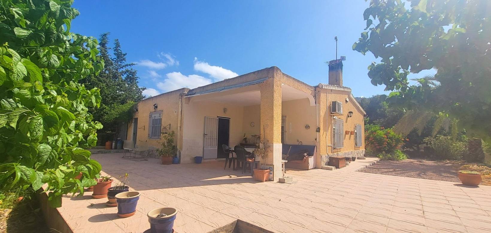 Resale - Villa - Hondón de las Nieves