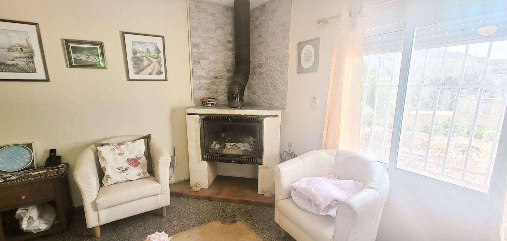 Resale - Villa - Hondón de las Nieves