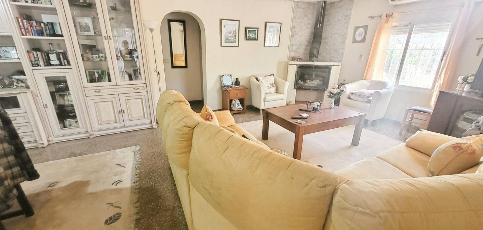 Resale - Villa - Hondón de las Nieves