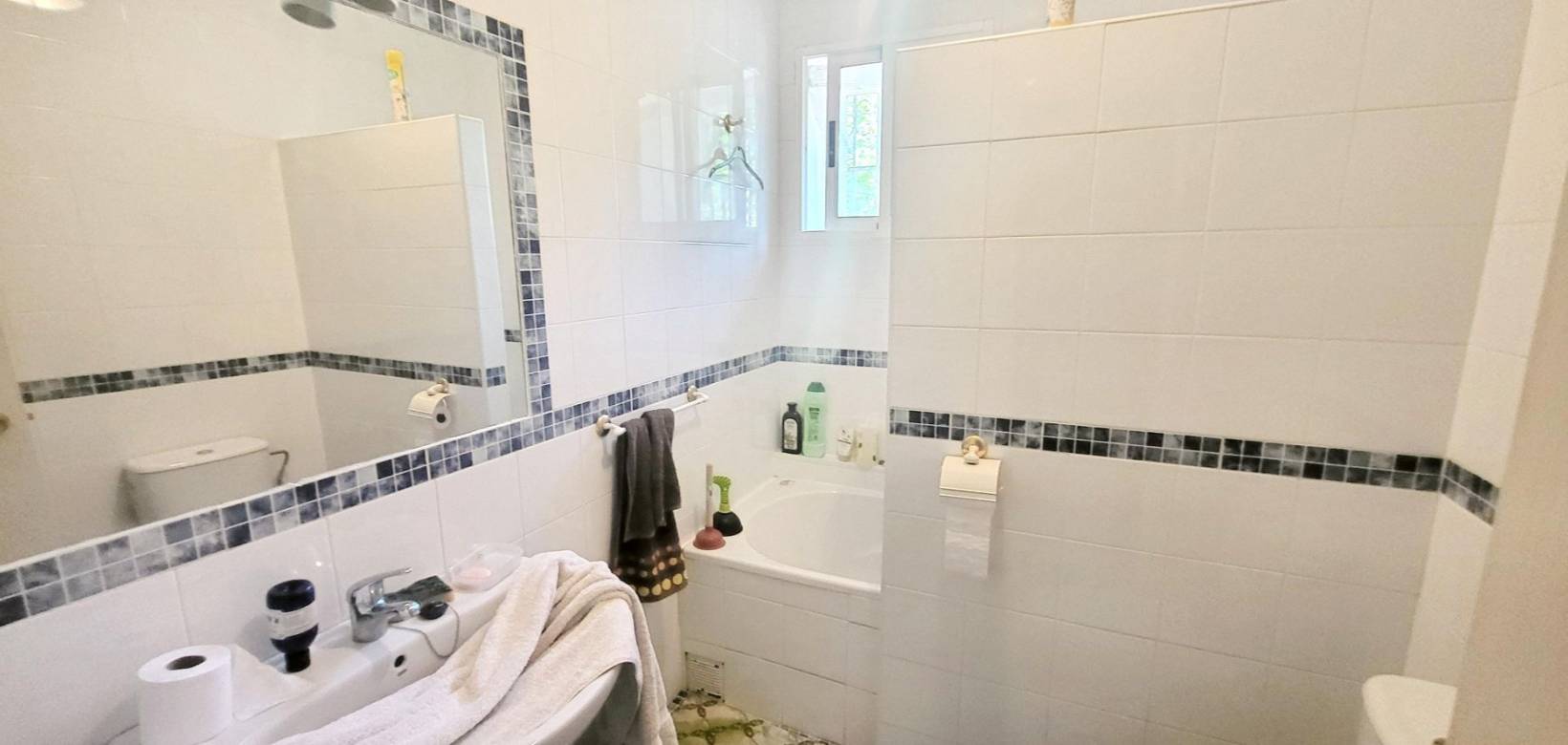 Resale - Villa - Hondón de las Nieves