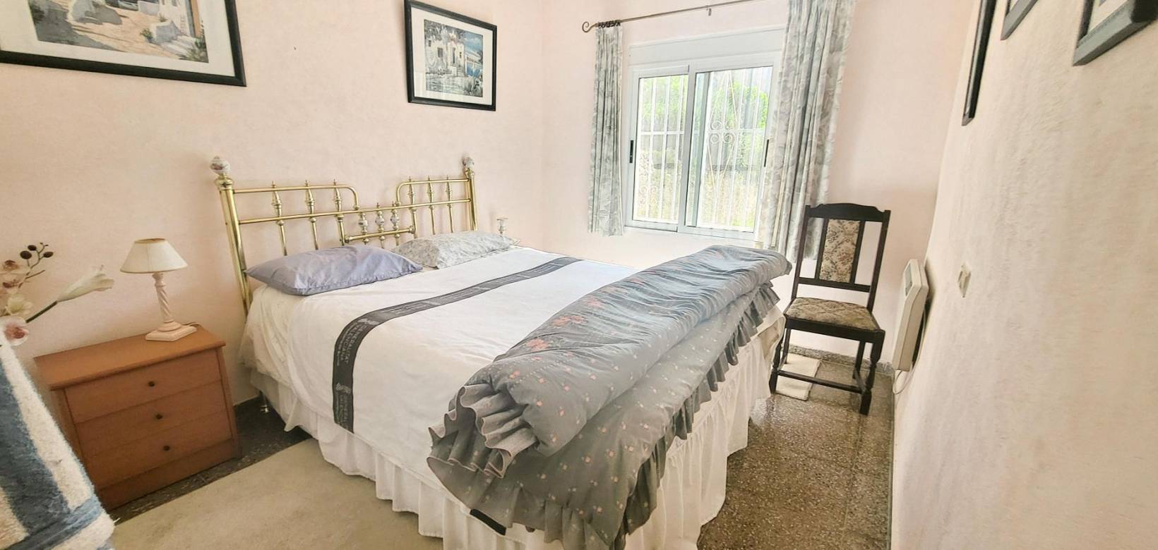 Resale - Villa - Hondón de las Nieves