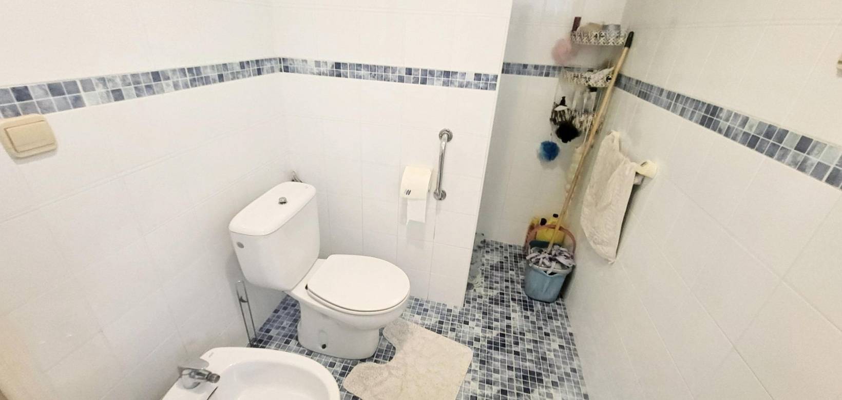 Resale - Villa - Hondón de las Nieves