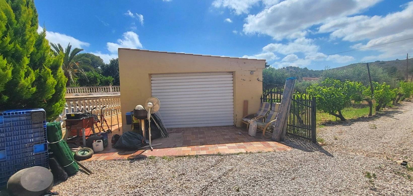 Resale - Villa - Hondón de las Nieves