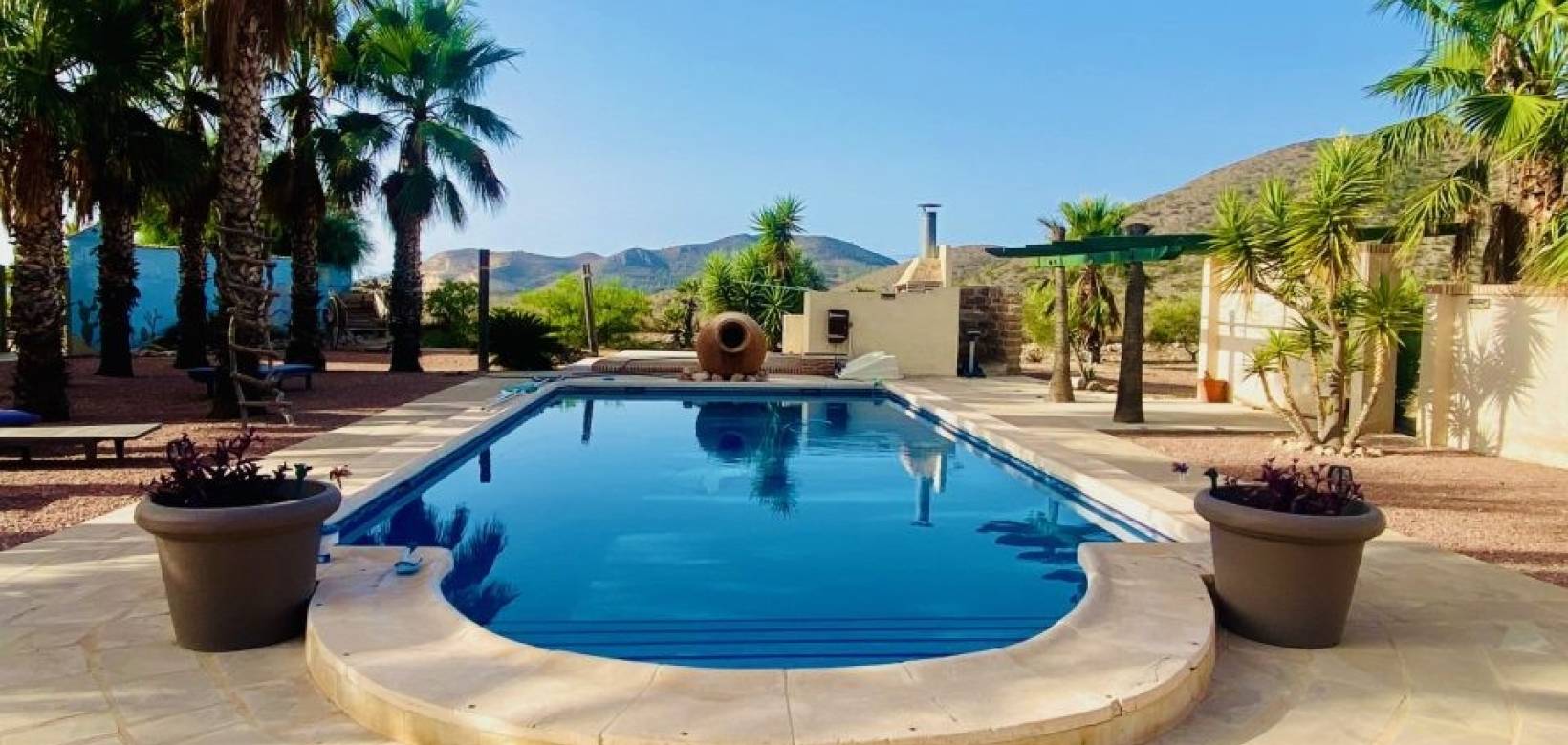 Resale - Villa - Hondón de las Nieves