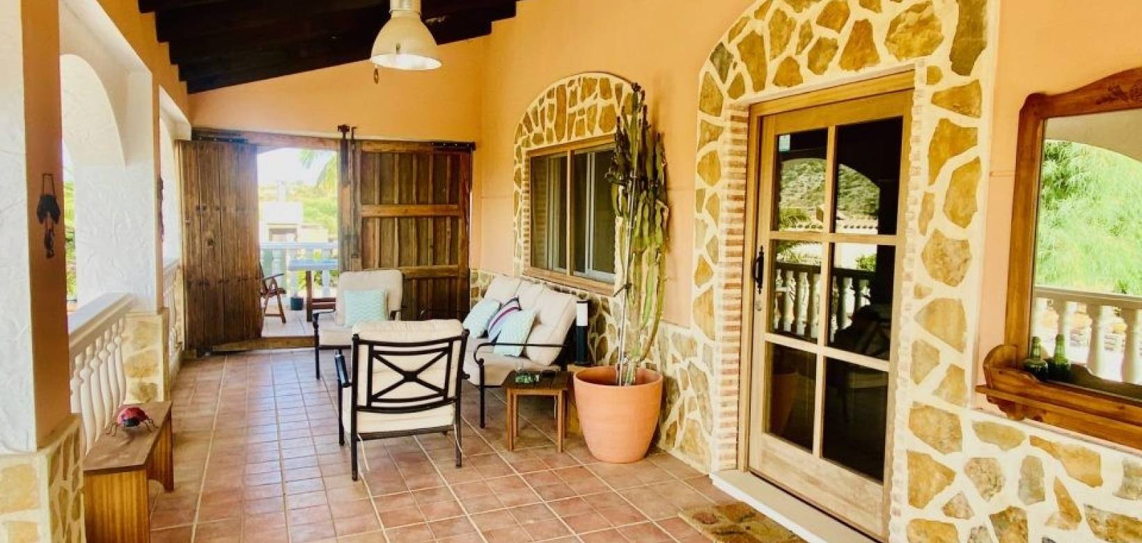 Resale - Villa - Hondón de las Nieves