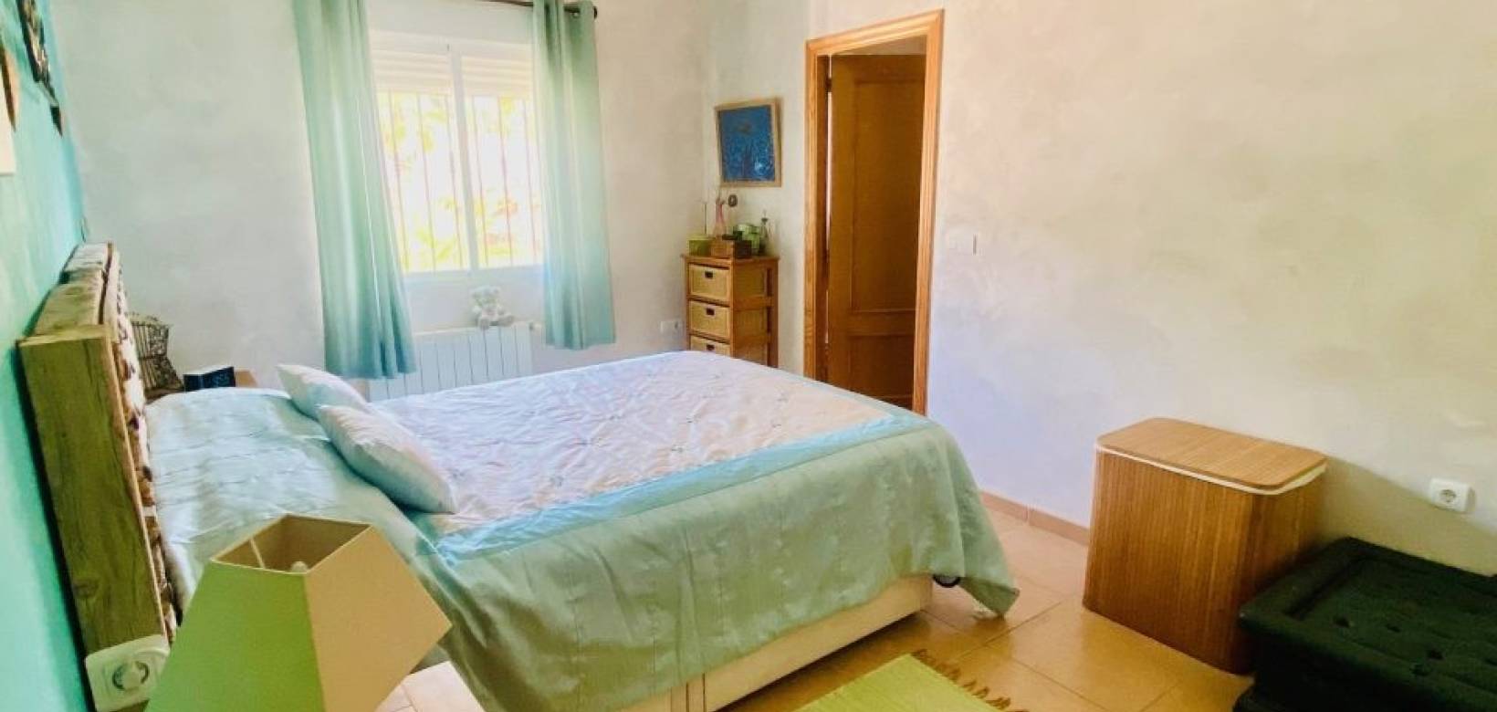 Resale - Villa - Hondón de las Nieves
