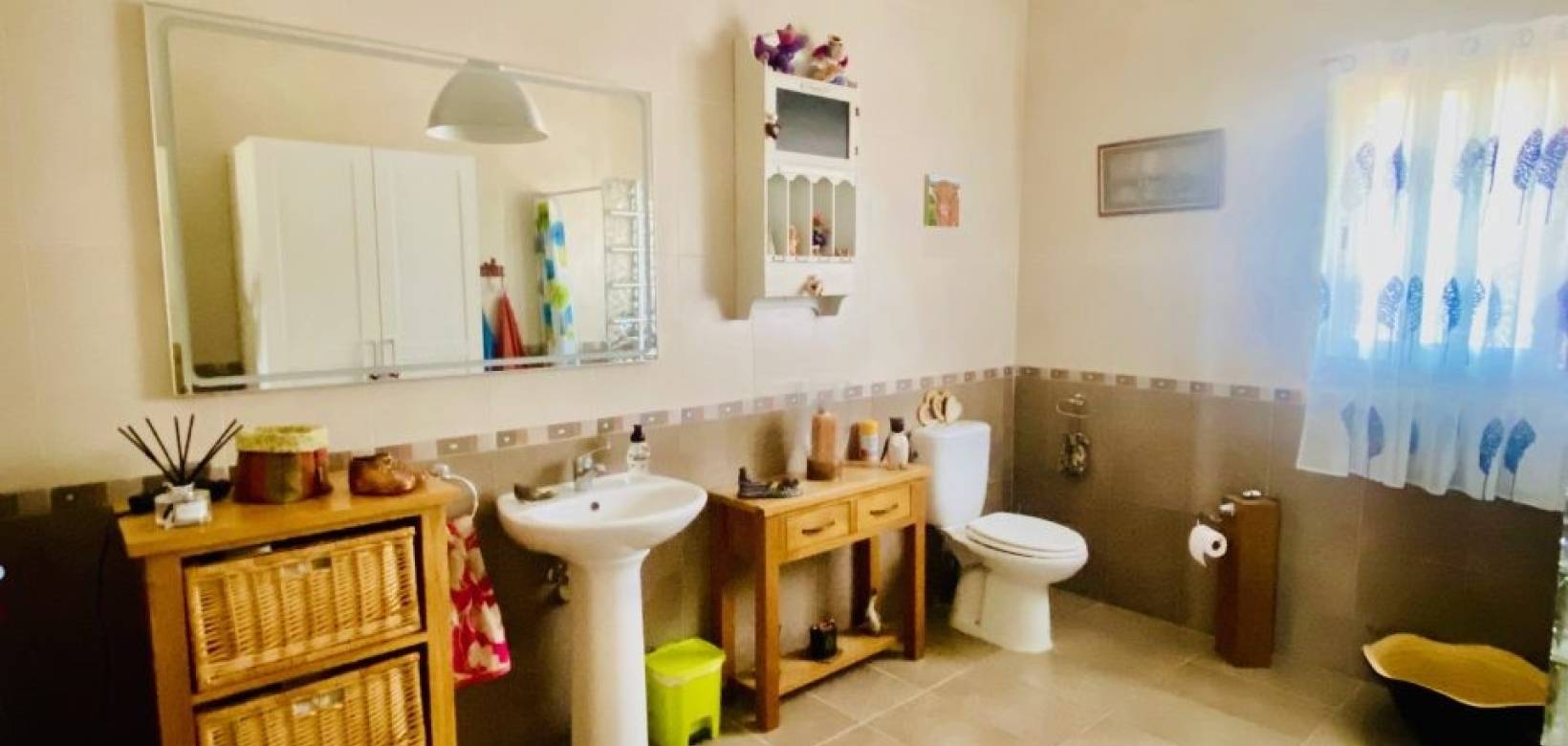 Resale - Villa - Hondón de las Nieves