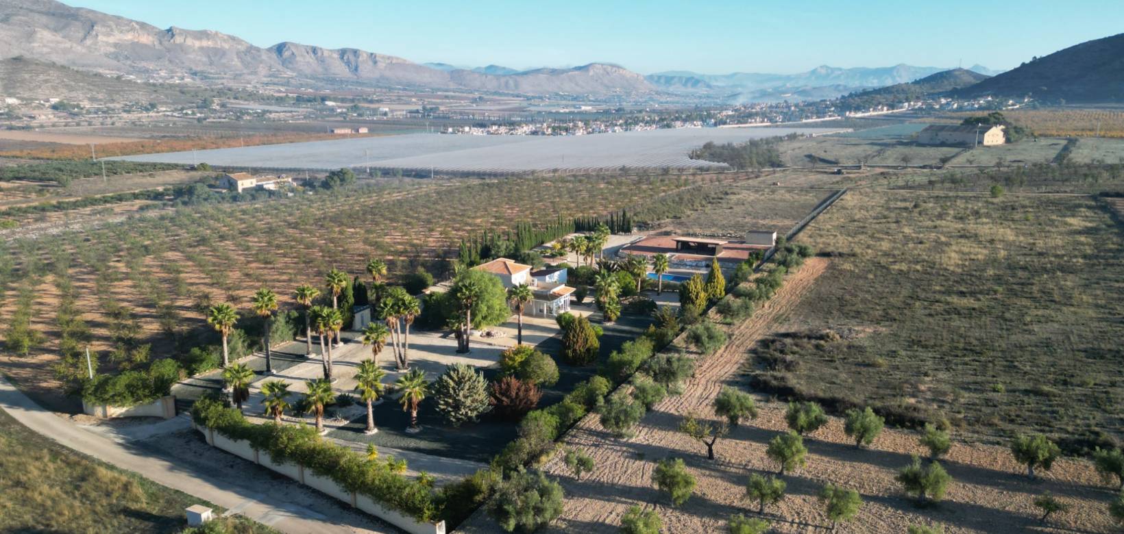 Resale - Villa - Hondón de las Nieves