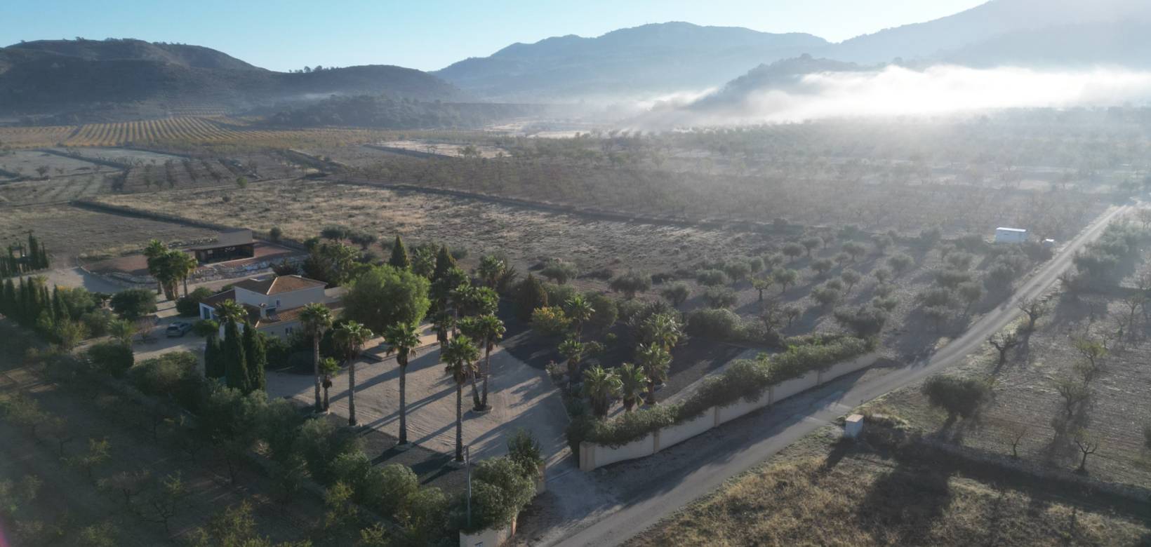 Resale - Villa - Hondón de las Nieves