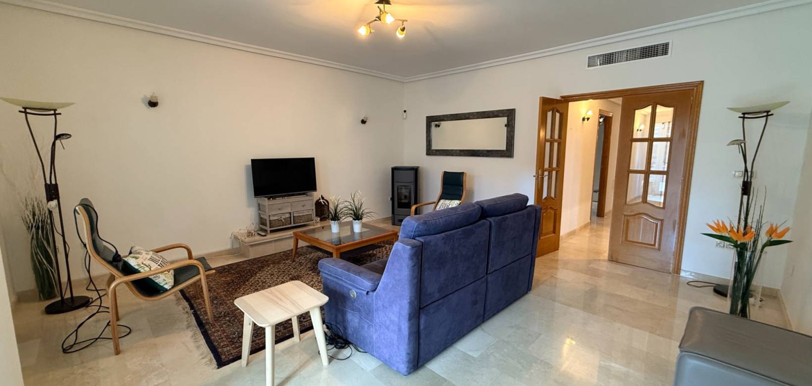 Resale - Villa - Hondón de las Nieves