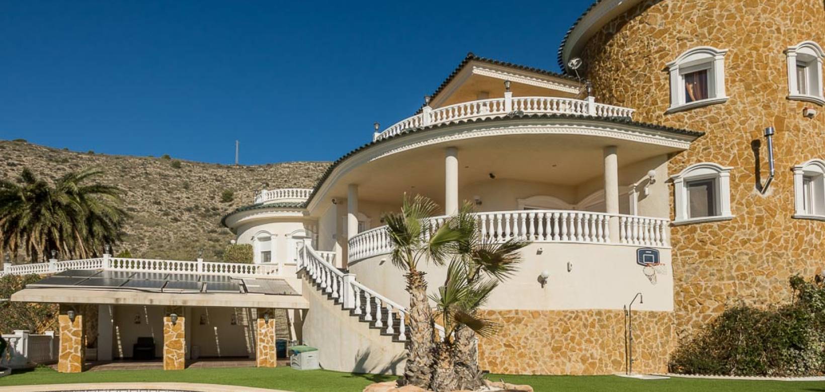 Resale - Villa - Hondón de las Nieves