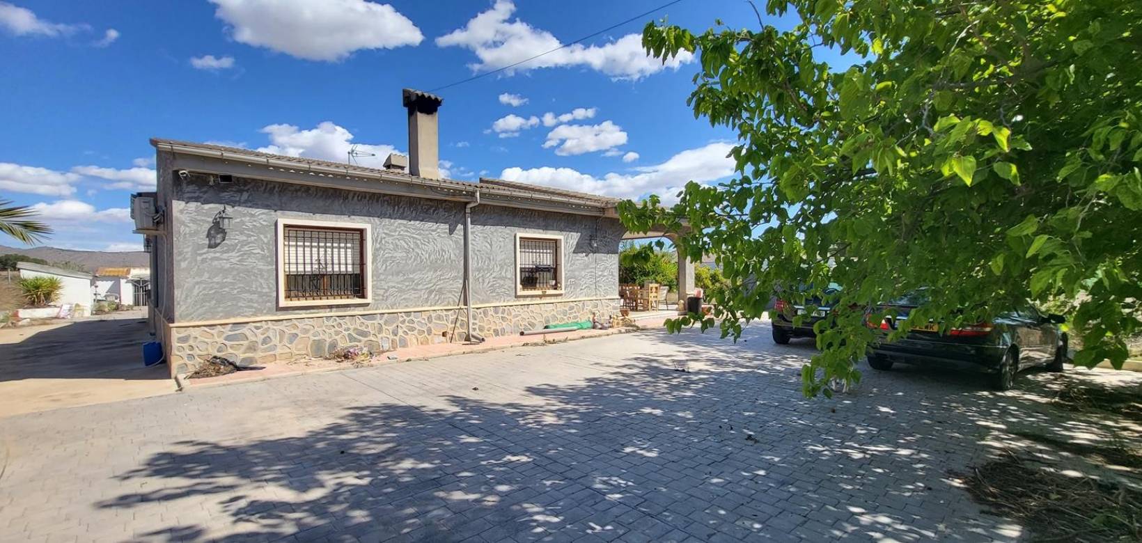 Resale - Villa - Hondón de las Nieves