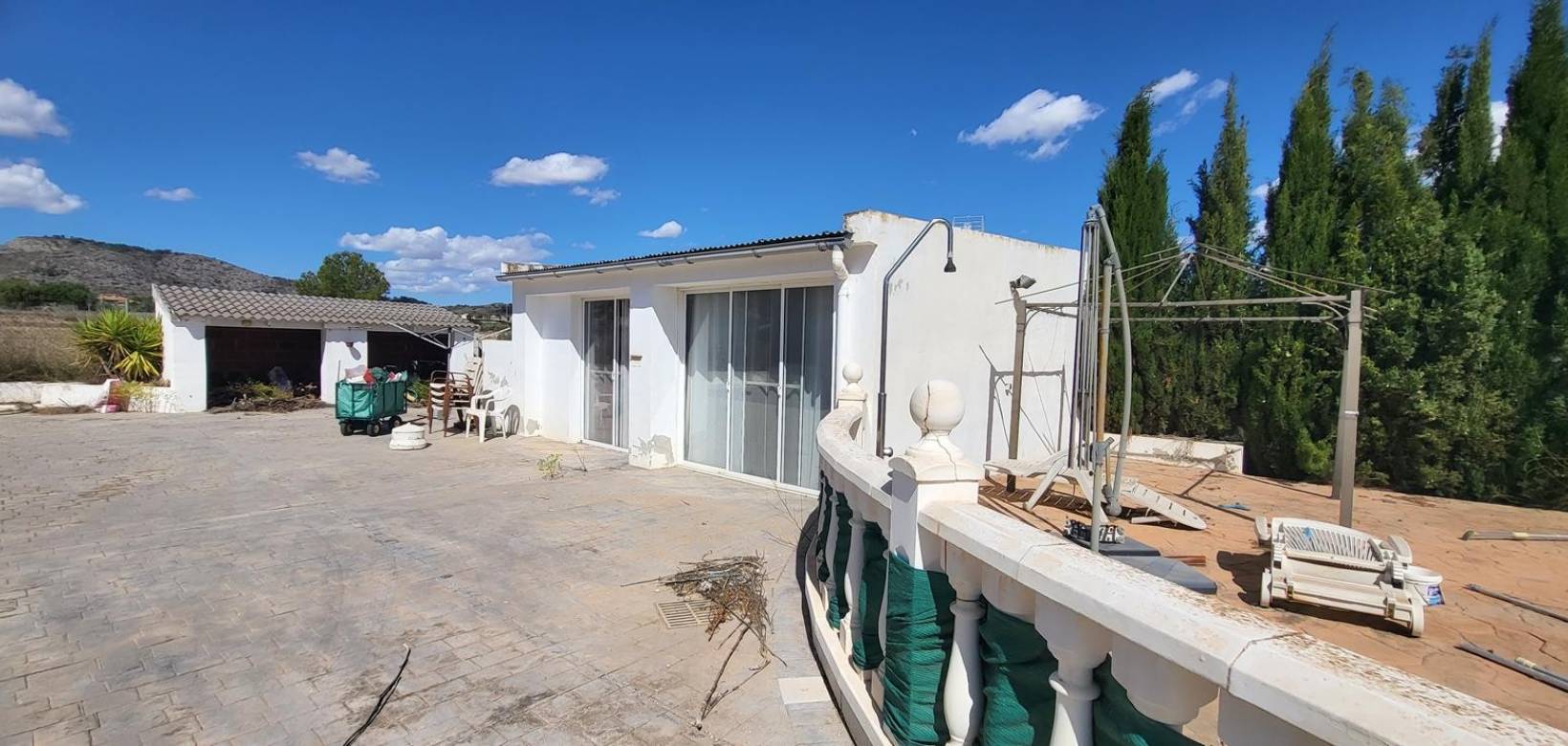 Resale - Villa - Hondón de las Nieves