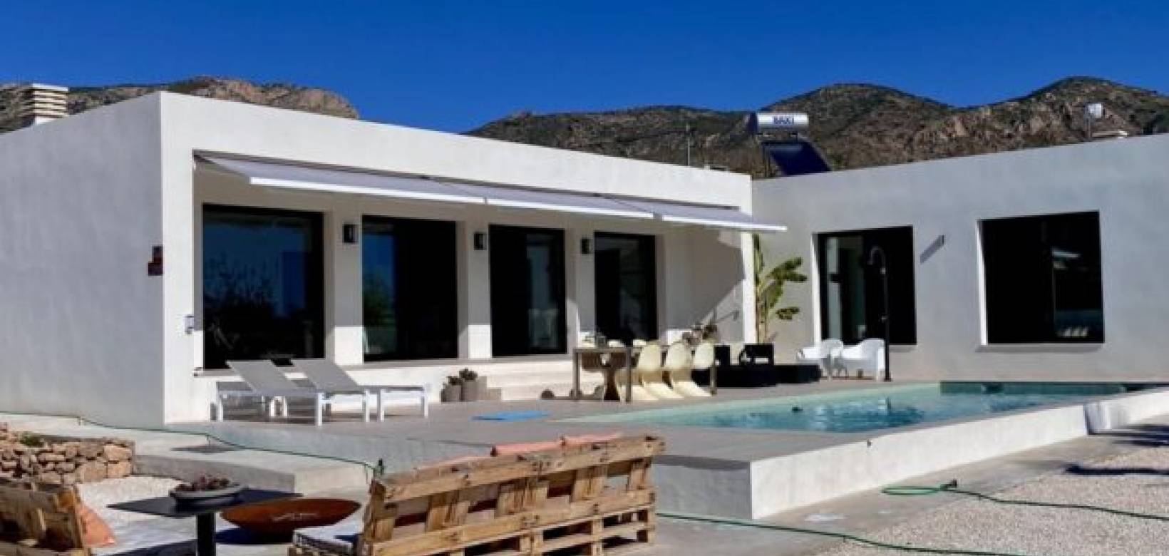 Resale - Villa - Hondón de las Nieves