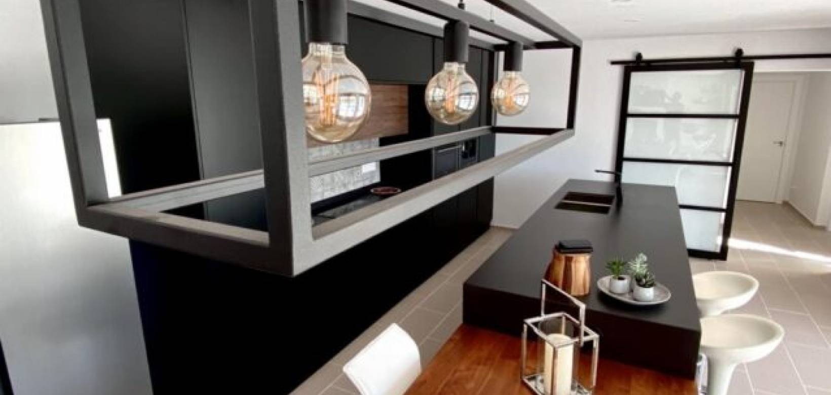 Resale - Villa - Hondón de las Nieves