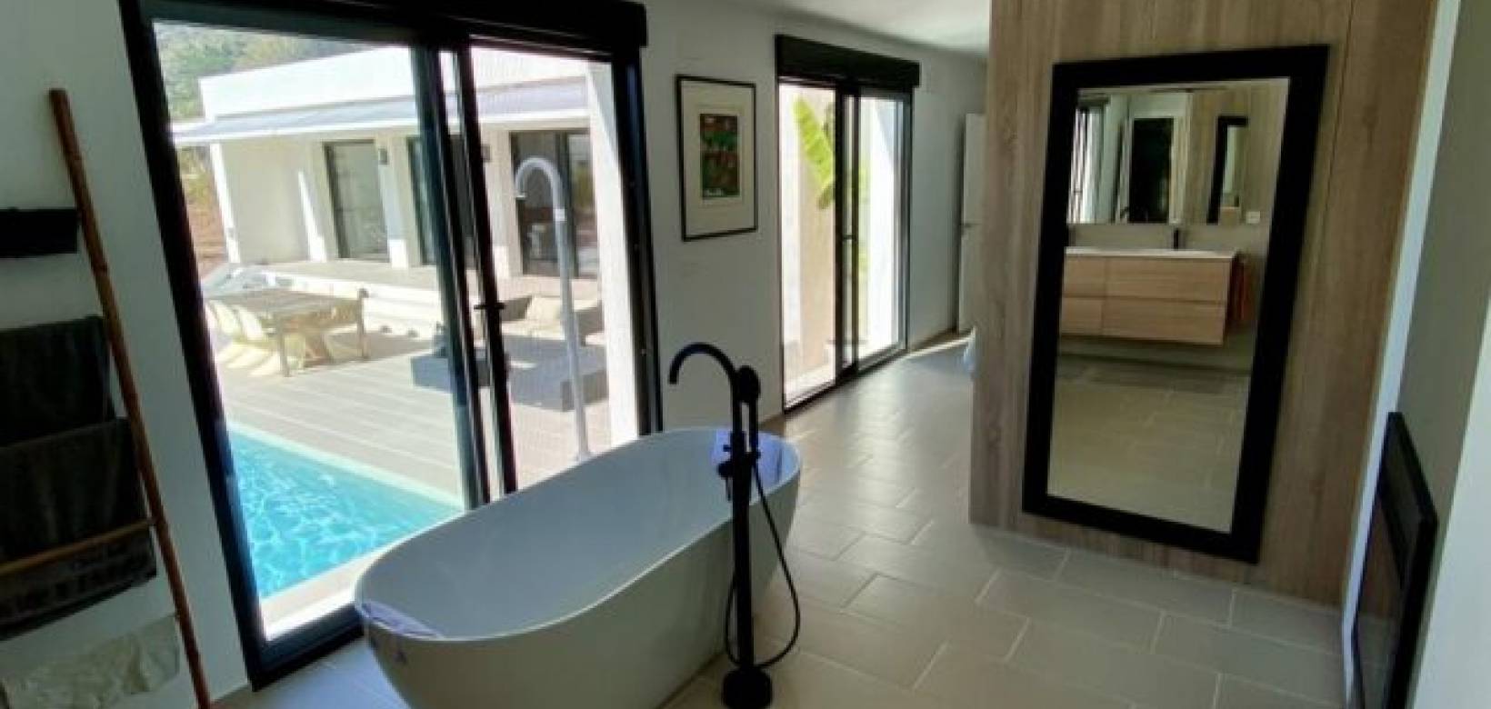 Resale - Villa - Hondón de las Nieves