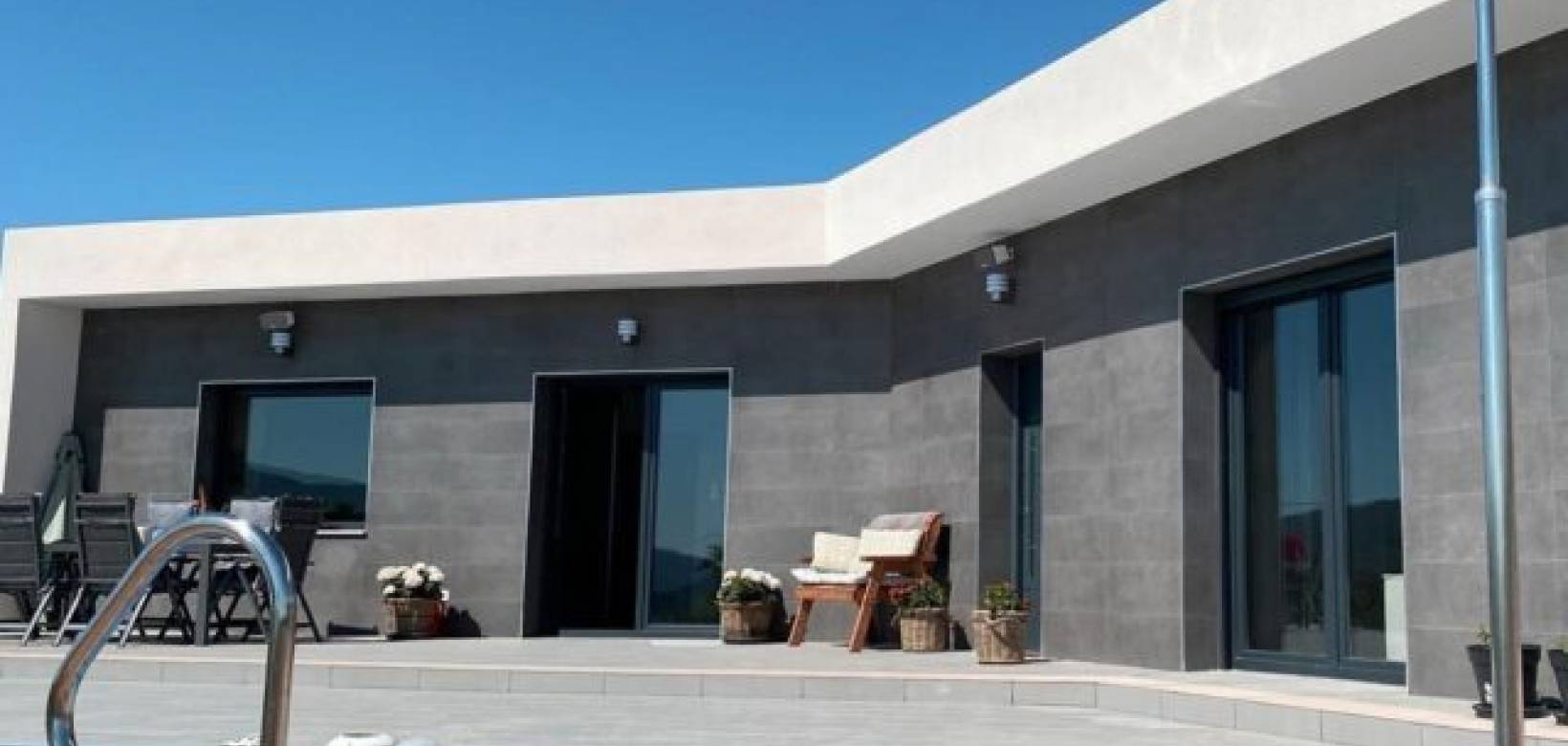 Resale - Villa - Hondón de las Nieves