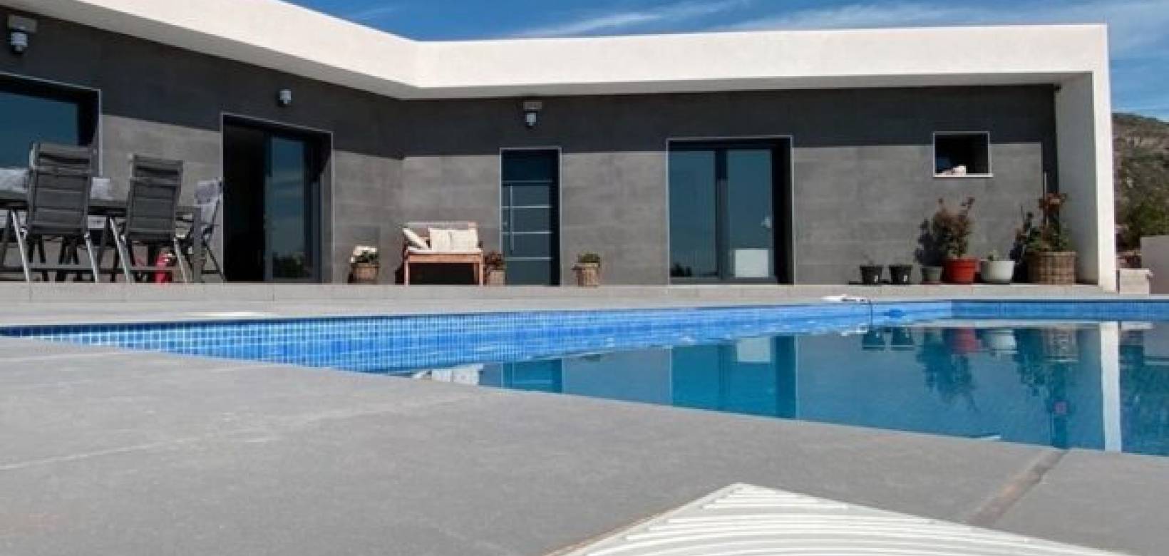 Resale - Villa - Hondón de las Nieves