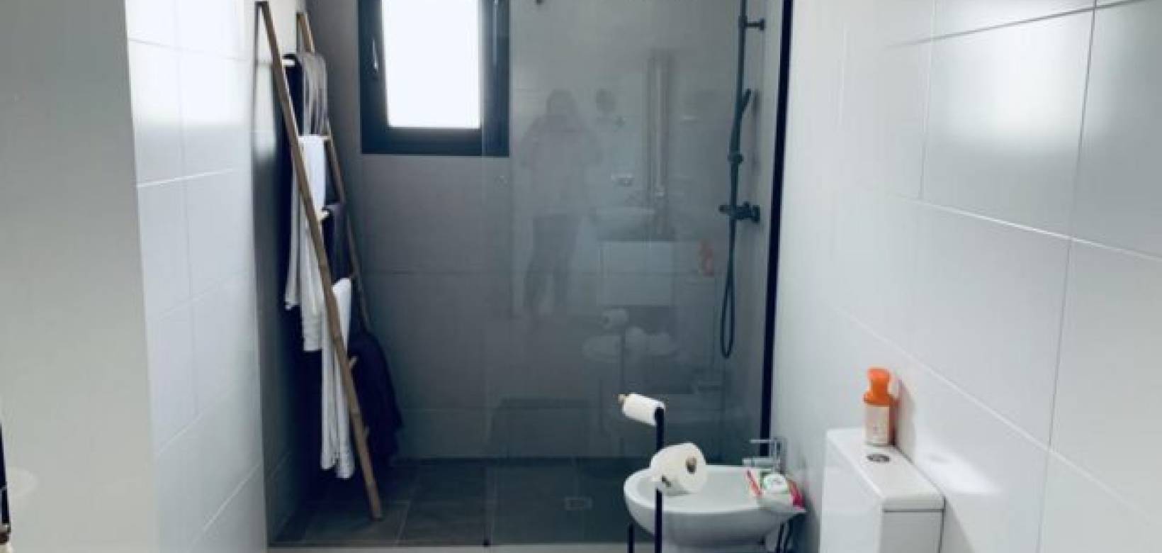 Resale - Villa - Hondón de las Nieves