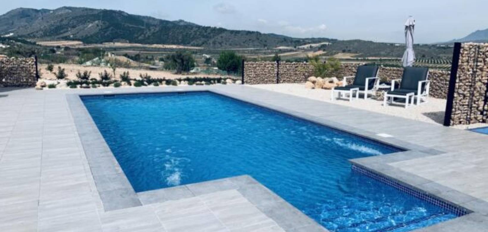 Resale - Villa - Hondón de las Nieves