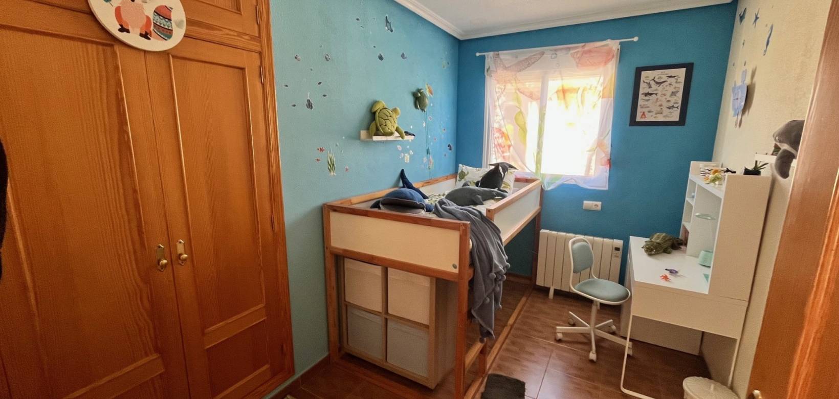 Resale - Villa - Hondón de las Nieves