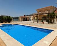 Resale - Villa - Hondón de las Nieves