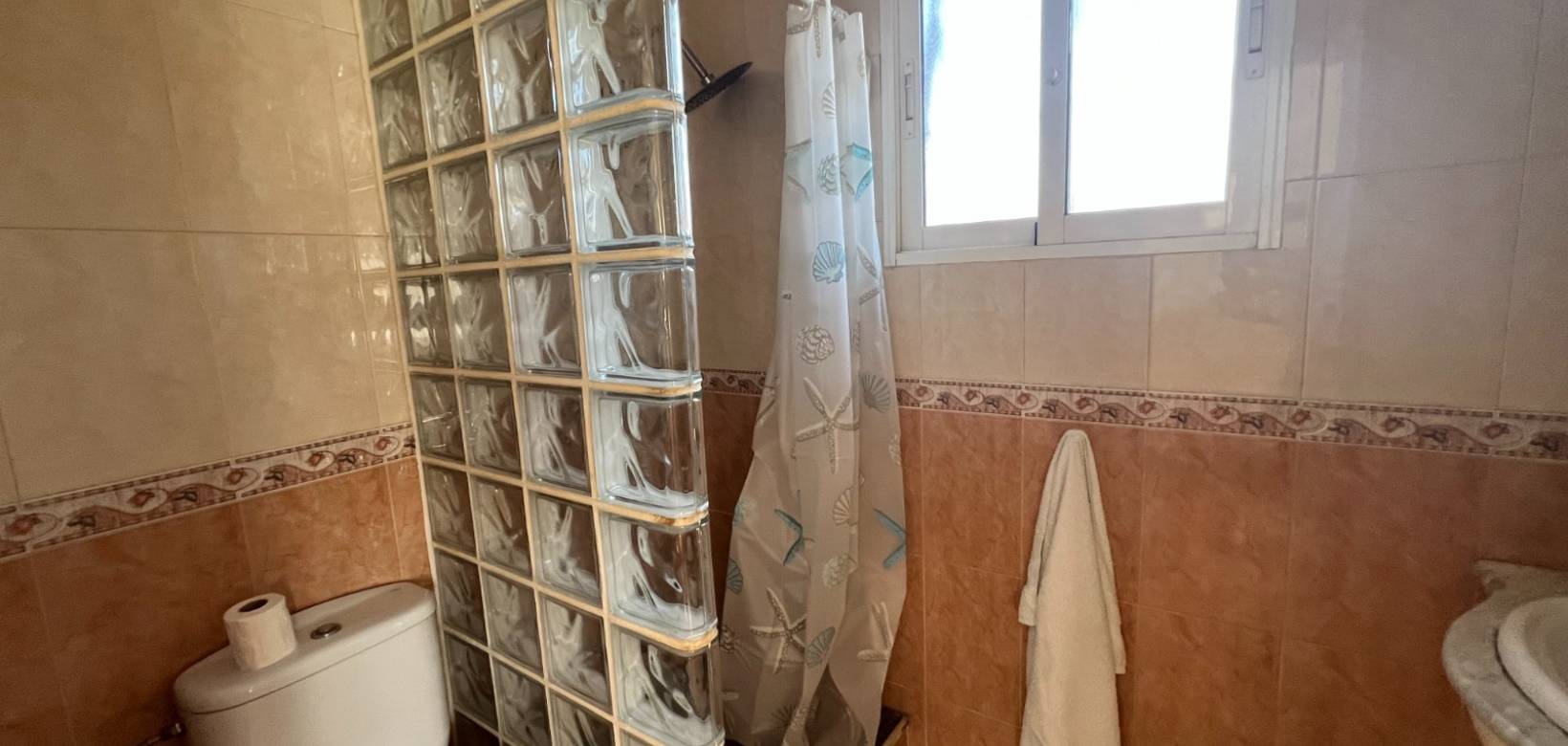 Resale - Villa - Hondón de los Frailes