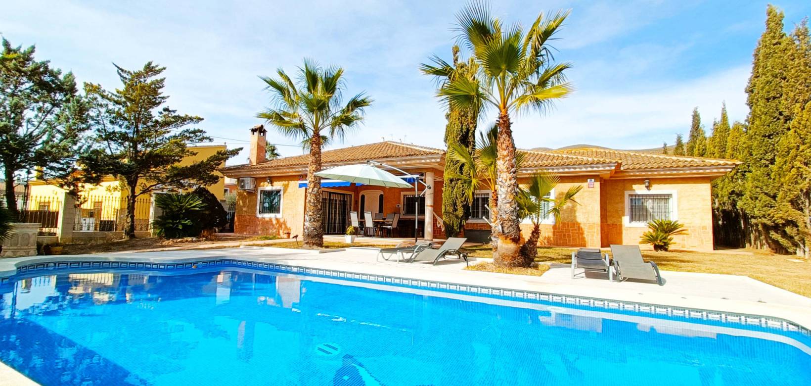 Resale - Villa - Hondón de los Frailes