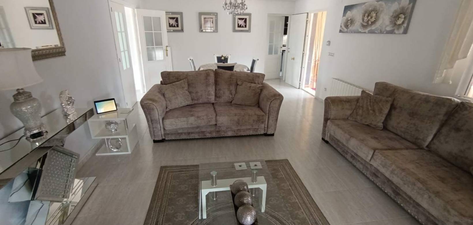 Resale - Villa - Hondón de los Frailes