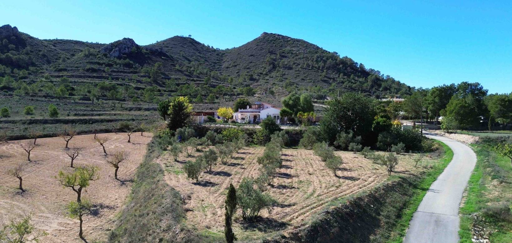 Resale - Villa - Hondón de los Frailes