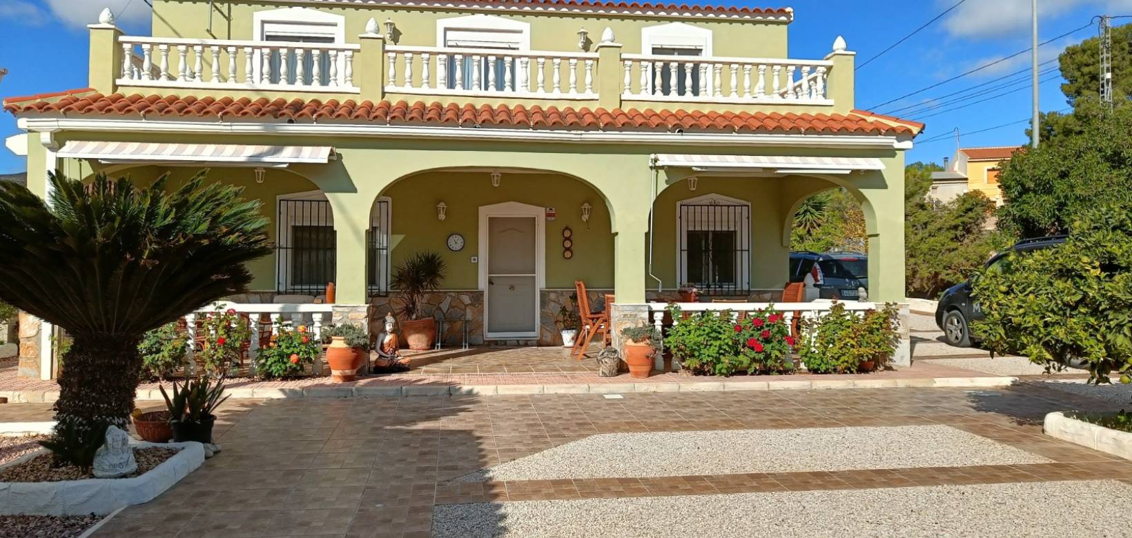 Resale - Villa - Hondón de los Frailes