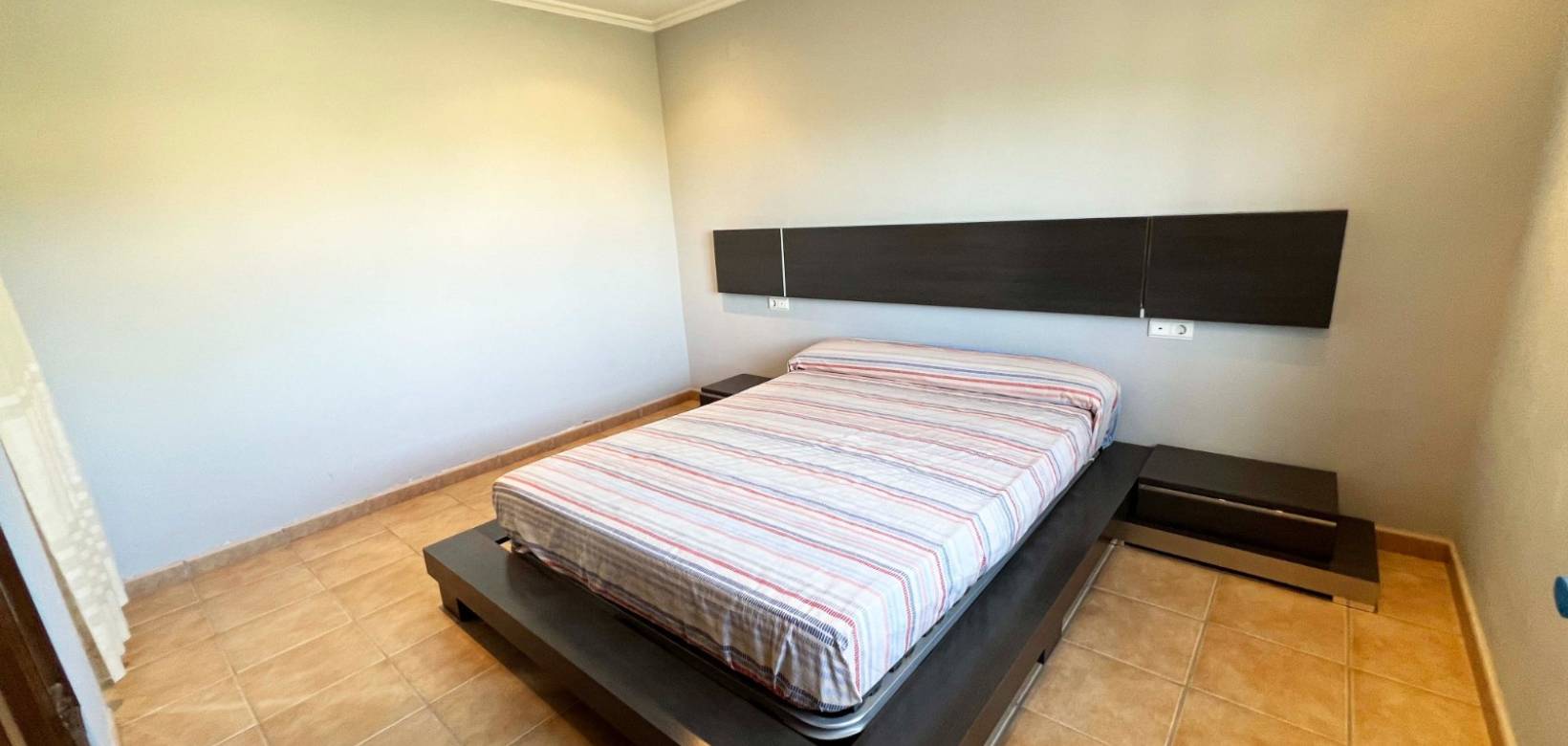 Resale - Villa - Hondón de los Frailes