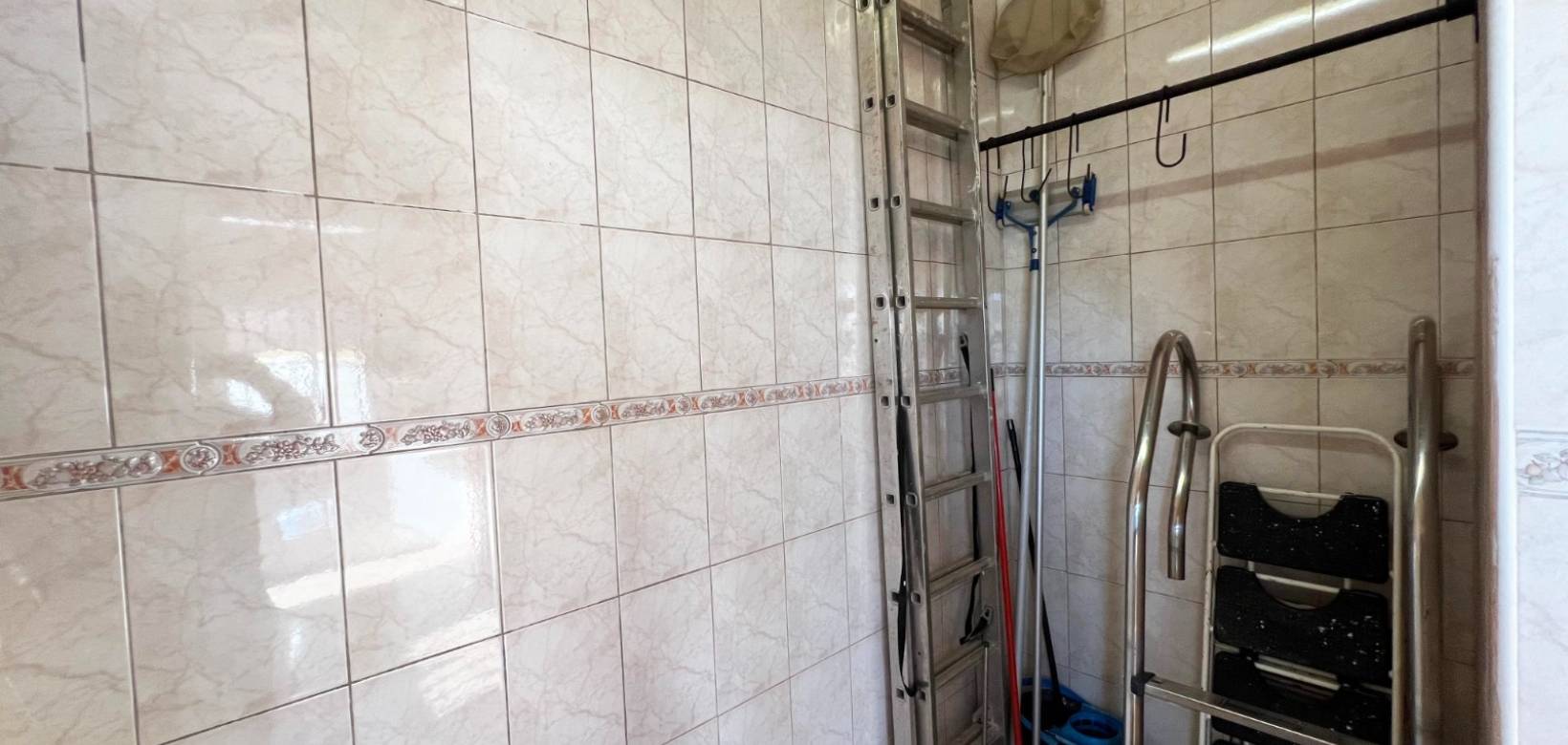 Resale - Villa - Hondón de los Frailes