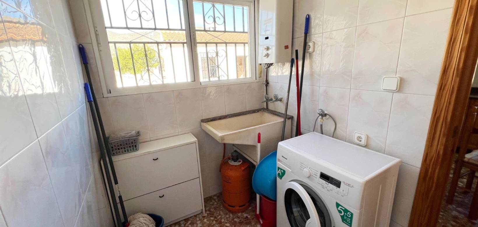 Resale - Villa - Hondón de los Frailes